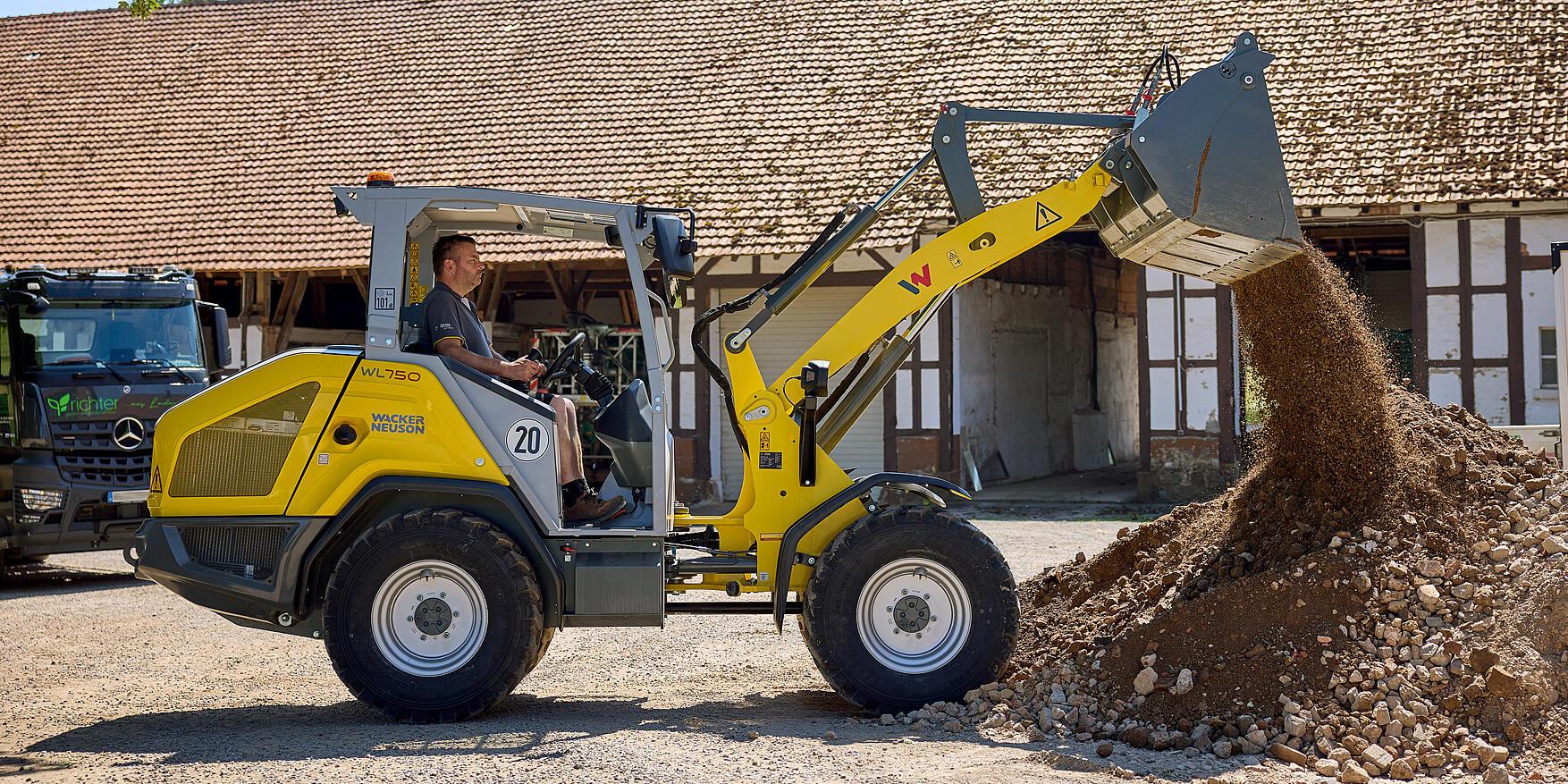 wheel loader